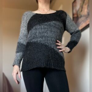 Eileen Fisher Women's Black and Gray Sweater